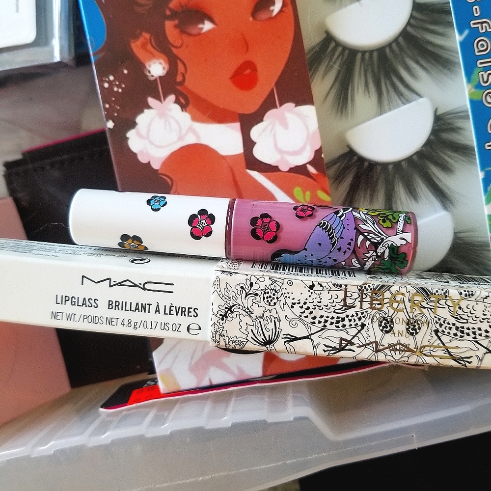 MAC Liberty of London lipgloss